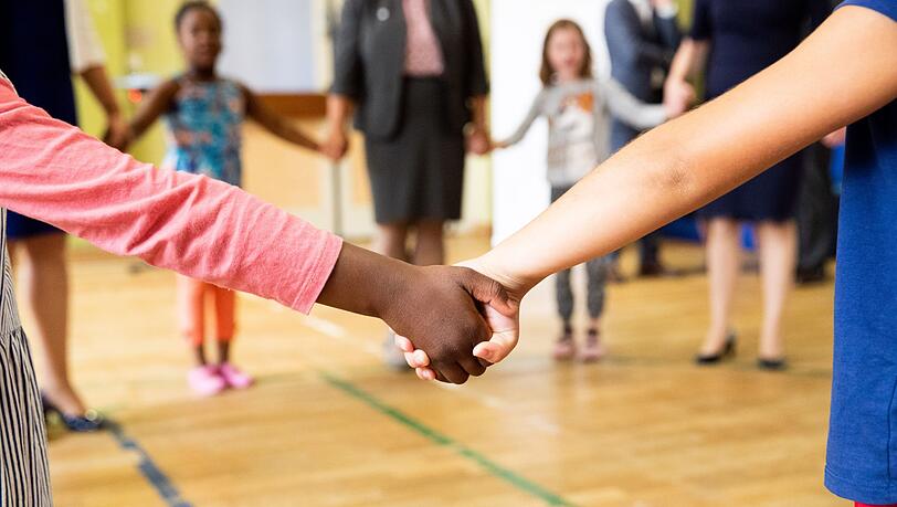 Die Finanzierung der Kitas in Bayern ist ein langjähriger Zankapfel. Daran wird auch das neue Gesetz wohl nichts ändern können. (Illustration) Die Finanzierung der Kitas in Bayern ist ein langjähriger Zankapfel. Daran wird auch das neue Gesetz wohl nichts ändern können. (Illustration)