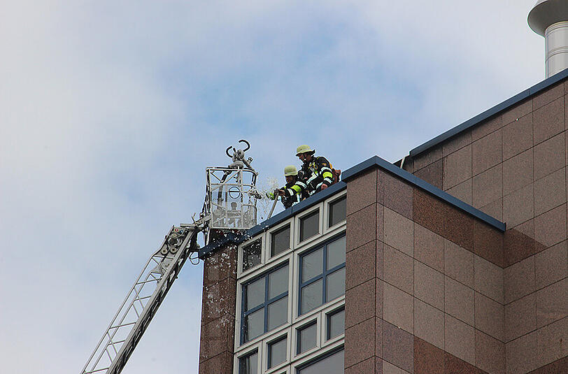 Die Bilder vom Brand an der Hopfenpost