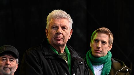 Reiter und sein Herausforderer Krause.