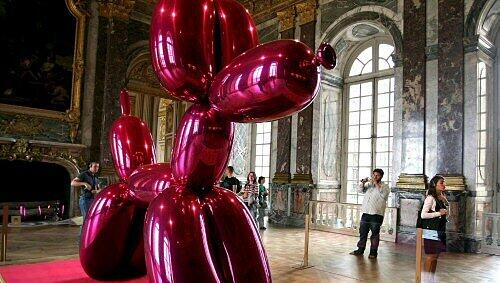 Koons-Kunstwerk in der umstrittenen Ausstellung in Versailles Koons-Kunstwerk in der umstrittenen Ausstellung in Versailles