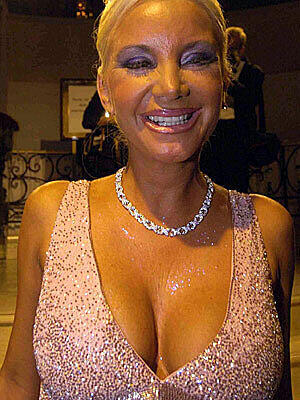 ...ob im rosanen Glitzerkleid,...