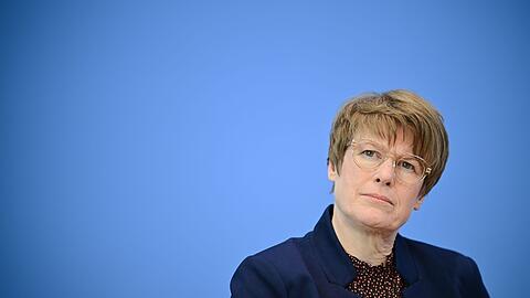Berater von Wirtschaftsministerin Katherina Reiche sehen Deutschland in einer schweren strukturellen Krise.