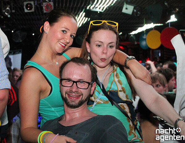 "Hyper! Hyper!" hieß es am Freitag im 8 Below. Mehr Bilder unter: href="http://www.nachtagenten.de/event/21.03.2014/8-below/hyper-hyper.299322.html