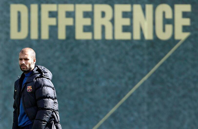 AUSZEIT: Nach vier Jahren bei Barca war bei Guardiola 2012 die Luft raus. Ab nach New York, Kraft tanken. Bayern profitiert von einem ausgeruhten Pep.