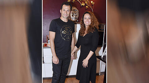 Im neuen Yoga-Studio: &bdquo;Brazzo&ldquo; und seine Frau Esther Copada.