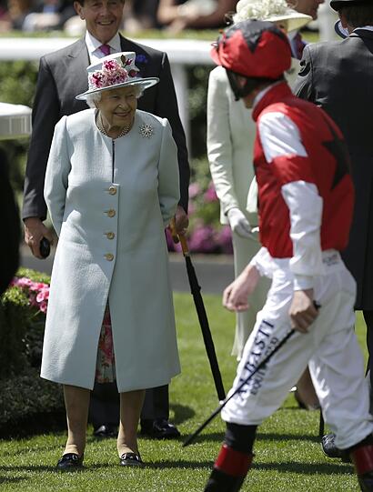 Die Queen ist vom Reitsport begeistert.