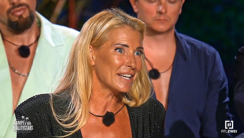 Giulia Siegel muss sich am Ende entscheiden und kürt somit den Gewinner von "Kampf der Realitystars"