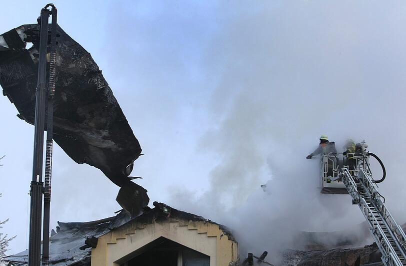 Großbrand im Oberallgäu - elf Personen kamen mit einer Rauchvergiftung ins Krankenhaus.