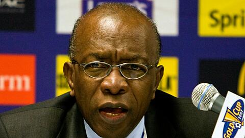 "Nicht mal der Tod wird die Lawine stoppen, die kommt", prophezeit Ex-FIFA-Vizepräsident Jack Warner.