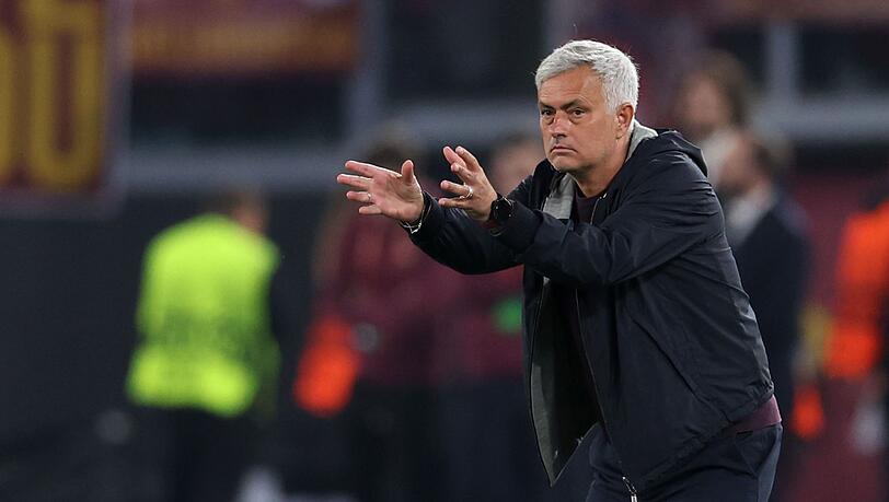 Die AS Rom trennte sich von Trainer José Mourinho.