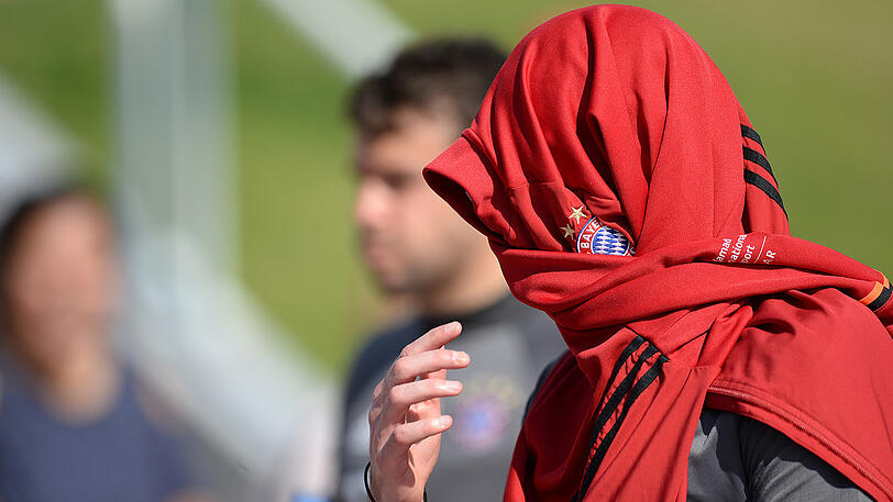 Die Bilder vom fünften Tag im Trainingslager des FC Bayern in Doha.