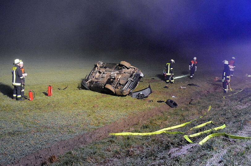 Am Auto entstand Totalschaden in Höhe von rund 6.000 Euro.