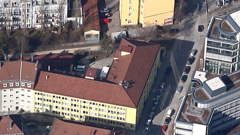 Der Bayerische Flüchtlingsrat beklagt eklatante Missstände im Erstaufnahmezentrum an der Baierbrunner Straße. Foto: Google Maps Der Bayerische Flüchtlingsrat beklagt eklatante Missstände im Erstaufnahmezentrum an der Baierbrunner Straße. Foto: Google Maps
