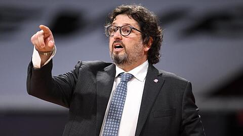 Trainer Andrea Trinchieri hat seinen Vertrag bei den Bayern verlängert.