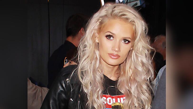 Trauer um Lauren Bennett. Trauer um Lauren Bennett.