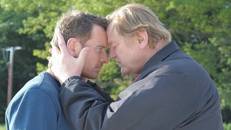 Chad (Michael Fassbender, links) will aus der kriminellen Welt seines Vaters Colby (Brendan Gleeson) aussteigen.