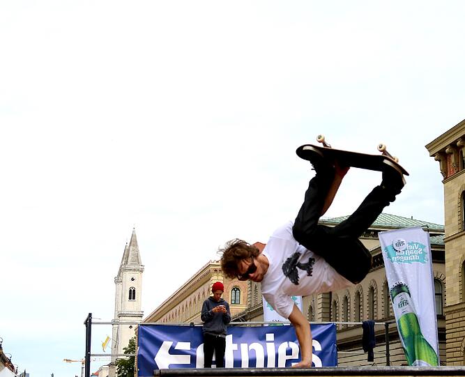 Gute Stimmung in Schwabing und der Maxvorstadt: Beim Streetlife-Festival hatten die Münchner auch heuer bei zahlreichen Angeboten und Shows viel Spaß. Die Bilder.