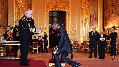 David Beckham wurde zum Ritter geschlagen.