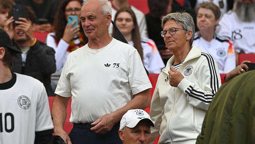 Seinen Bub h&auml;tte Uli Hoene&szlig; gerne in ein Bayern-Trikot gepackt: Hans Wirtz.