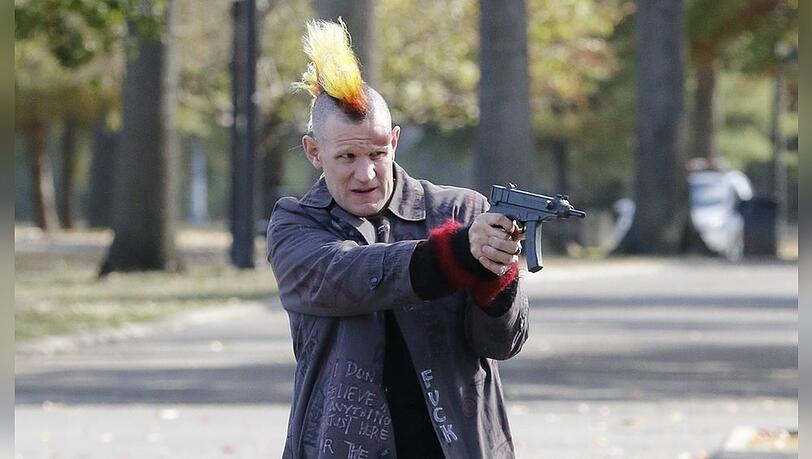 Ja, das ist wirklich "The Crown"-Star Matt Smith.