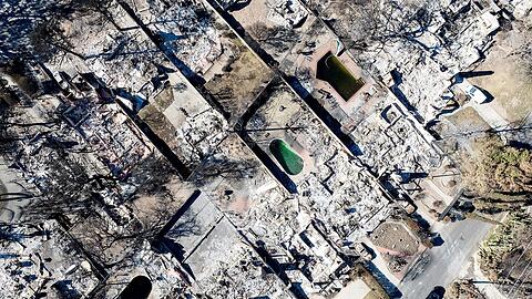 Die Ursache f&uuml;r das Eaton-Feuer wird auf einen Strommasten zur&uuml;ckgef&uuml;hrt. (Archivbild)