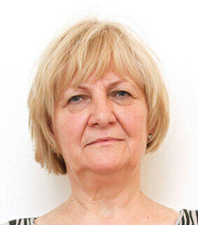 Dame vor der Anti-Aging-Pigmentierung