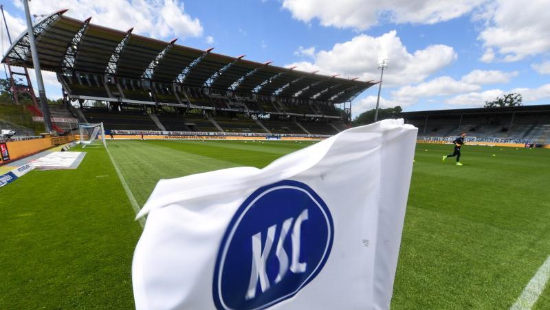 Beim Karlsruher SC sind zwei weitere Spieler positiv auf das Coronavirus getestet worden.