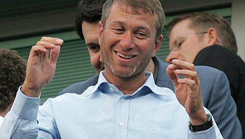 „Wir müssen Vereine wie Chelsea sportlich besiegen.“ Und ihre Ivestoren wie den Russen Roman Abramowitsch. „Wir müssen Vereine wie Chelsea sportlich besiegen.“ Und ihre Ivestoren wie den Russen Roman Abramowitsch.