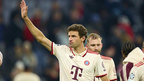 Wann sagt der Oberbayer endgültig Servus? Thomas Müllers Vertrag läuft im Sommer aus - bislang deutet wenig auf eine weitere Saison des 35-Jährigen beim FC Bayern hin.