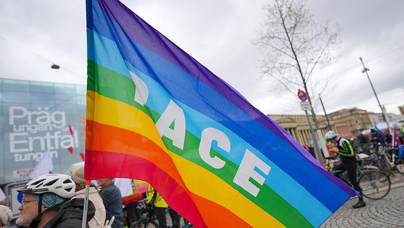 Insgesamt gab es in mehr als 100 Orten bundesweit Demonstrationen.