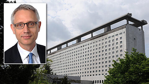 Das Hauptgebäude des Universitätsklinikums Großhadern und Gerd Koslowski.