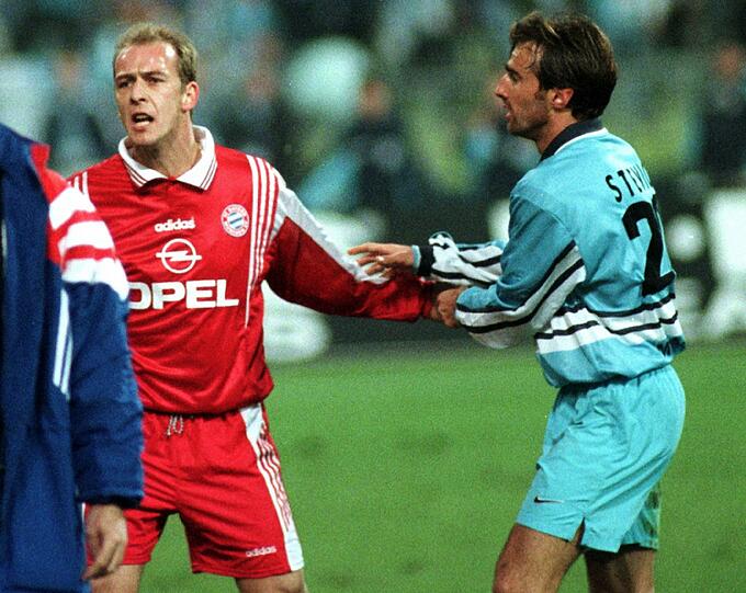 Über Belgrad, Zürich und Dresden führte der Weg von Miroslav Stevic, hier in einer Rangelei mit Mario Basler, 1994 zu den Löwen.