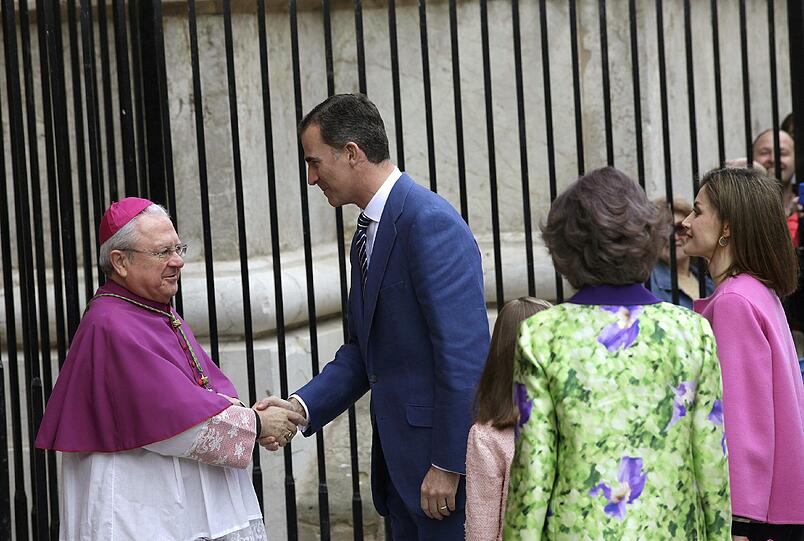 Spaniens Königsfamilie hat die Ostermesse auf Mallorca besucht