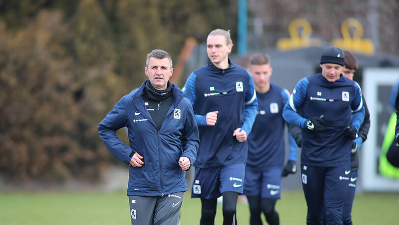 Die Fans können den Löwen-Profis ab sofort wieder beim Training zusehen. (Archivbild)