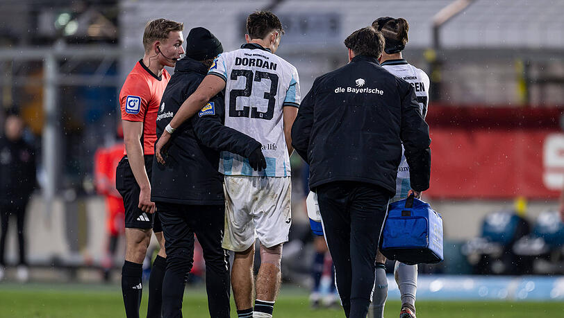 Jungl&ouml;we Damjan Dordan musste gegen Wiesbaden verletzungsbedingt ausgewechselt werden.