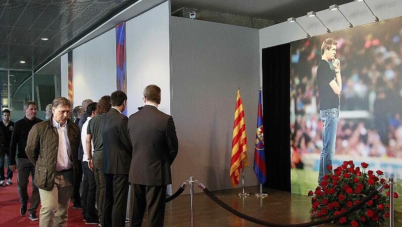 Der FC Barcelona in tiefer Trauer: Tito Vilanova hat den Kampf gegen Krebs verloren. Der FC Barcelona in tiefer Trauer: Tito Vilanova hat den Kampf gegen Krebs verloren.