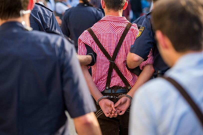 Dieser Wiesn-Fan geht erstmal nicht heim.