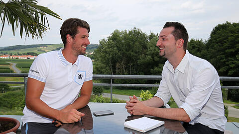 Jan Mauersberger (r.) im Gespräch mit AZ-Reporter Matthias Eicher.