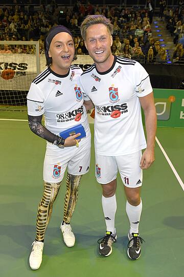Julian F.M. Stoeckel mit Nico Schwanz