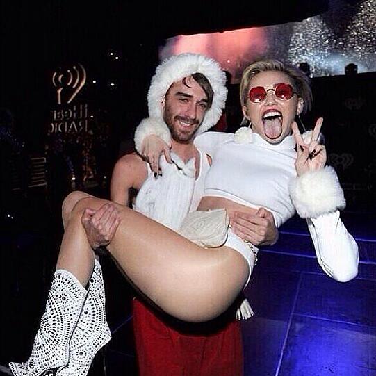 Weitere heiße Bilder von Miley Cyrus in der Bilderstrecke.