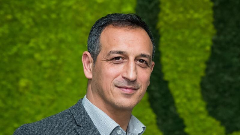Sportdirektor des Fußball-Zweitligisten SpVgg Greuther Fürth, Rachid Azzouzi. Foto: Daniel Karmann/dpa Sportdirektor des Fußball-Zweitligisten SpVgg Greuther Fürth, Rachid Azzouzi. Foto: Daniel Karmann/dpa