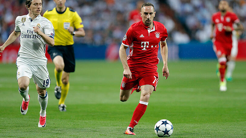 Linker Mittelfeldspieler - Franck Ribéry: Der Franzose gehört zu den besten Freunden von David Alaba. Die beiden verstehen sich auf der linken Außenbahn beinahe blind.