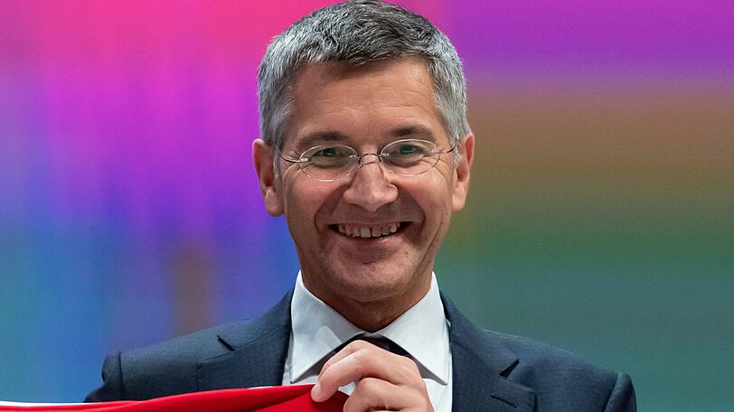 Sieht den FC Bayer gut aufgestellt für die Zeit nach der Corona-Krise: Club-Präsident Herbert Hainer.
