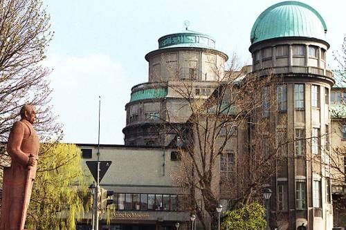 Wegen Kinderpornos: Ein Mitarbeiter des Deutschen Museums wurde aus dem Dienst entfernt.