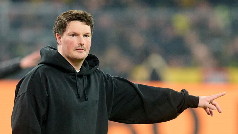 Trainer Merlin Polzin und der Hamburger SV erwarten den FC Augsburg. (Archivbild)