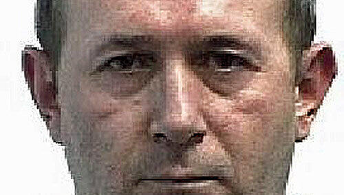 In der Hochgernstraße in Rosenheim soll Franz Müller (Foto) seine Ex-Frau und ihren gemeinsamen Sohn grausam ermordet haben. In der Hochgernstraße in Rosenheim soll Franz Müller (Foto) seine Ex-Frau und ihren gemeinsamen Sohn grausam ermordet haben.