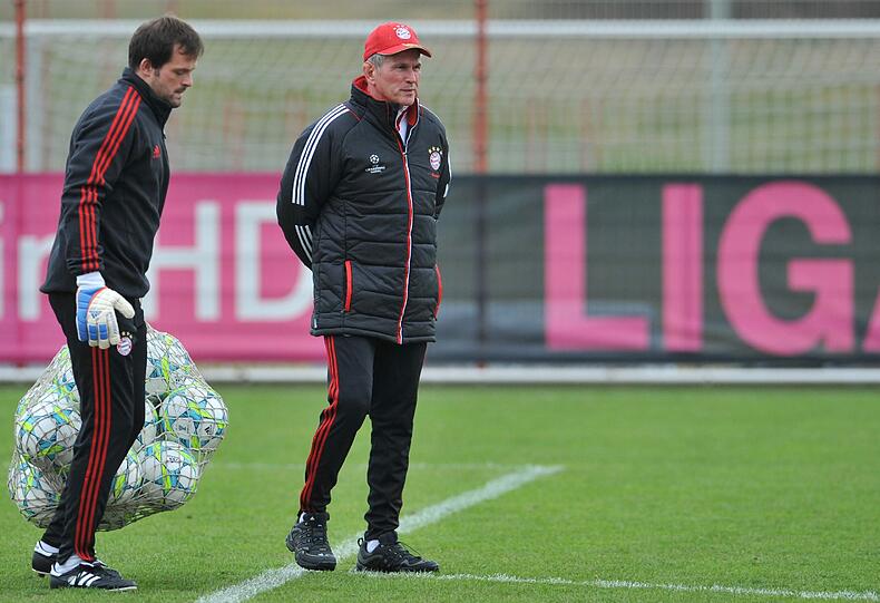Ob Mario Gomez, Franck Ribery oder Bastian Schweinsteiger - die Bayern geben beim Abschlusstraining vor dem Rückspiel gegen Basel in der Säbener Straße nochmal Gas - hier die Bilder...