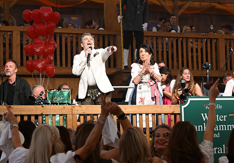 Thomas Anders war der musikalische Haupt-Act auf der Damenwiesn von Unternehmerin Regine Sixt.
