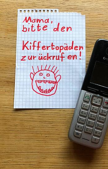 Wer viel kifft, kriegt schlechte Zähne. Oder? Felix (9) hat sich jedenfalls dazu so seine Gedanken gemacht.