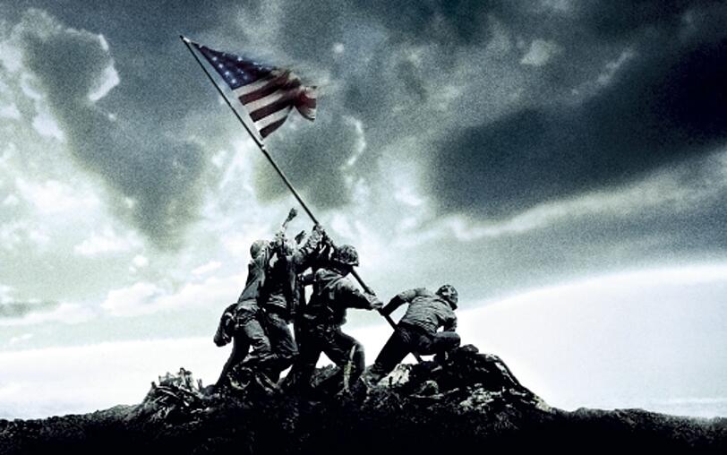 Clint Eastwood verfilmte mit aller Härte die Geschichte des wohl berühmtesten Fotos des Zweiten Weltkriegs: Vor 20 Jahren kam "Flags of Our Fathers" ins Kino. Clint Eastwood verfilmte mit aller Härte die Geschichte des wohl berühmtesten Fotos des Zweiten Weltkriegs: Vor 20 Jahren kam "Flags of Our Fathers" ins Kino.